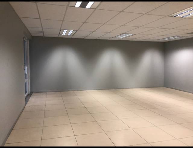 611M² OFFICE TO LET IN WIERDA VALLEY